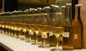 ένα κρασί µε εντάσεις γεύσεων και αρωµάτων κερδίζει αρκετούς πόντους